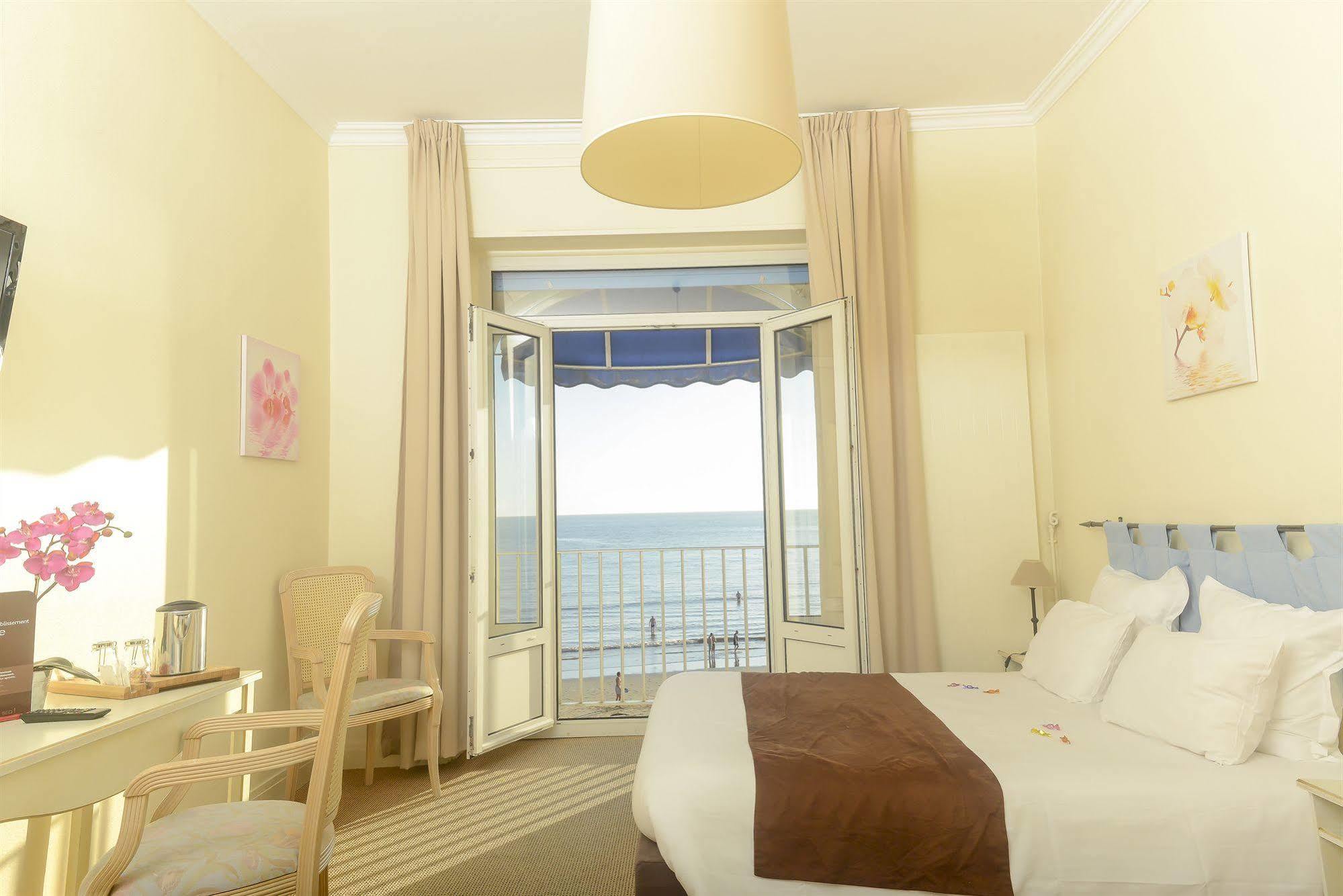 Cerise Royan - Le Grand Hotel De La Plage Exteriér fotografie
